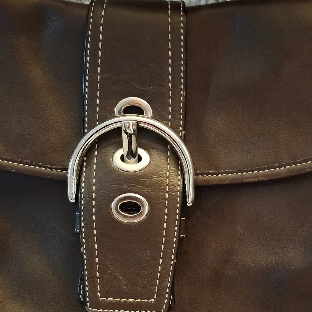 Coach Chocolate Leather Shoulder Bag - Picture 2 of 11